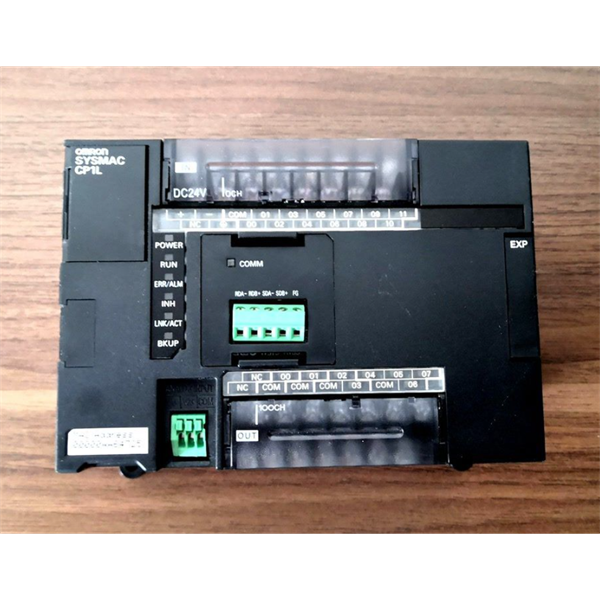 OMRON歐姆龍自由電源型光電傳感器反射板E3JK-R□11